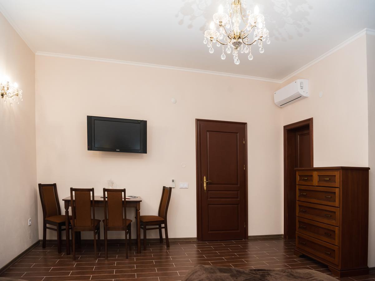 Hotel " Boutique " Ungvár Kültér fotó
